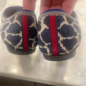 Rothy’s Indigo Giraffe points